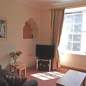 Skene Terrace Apartment