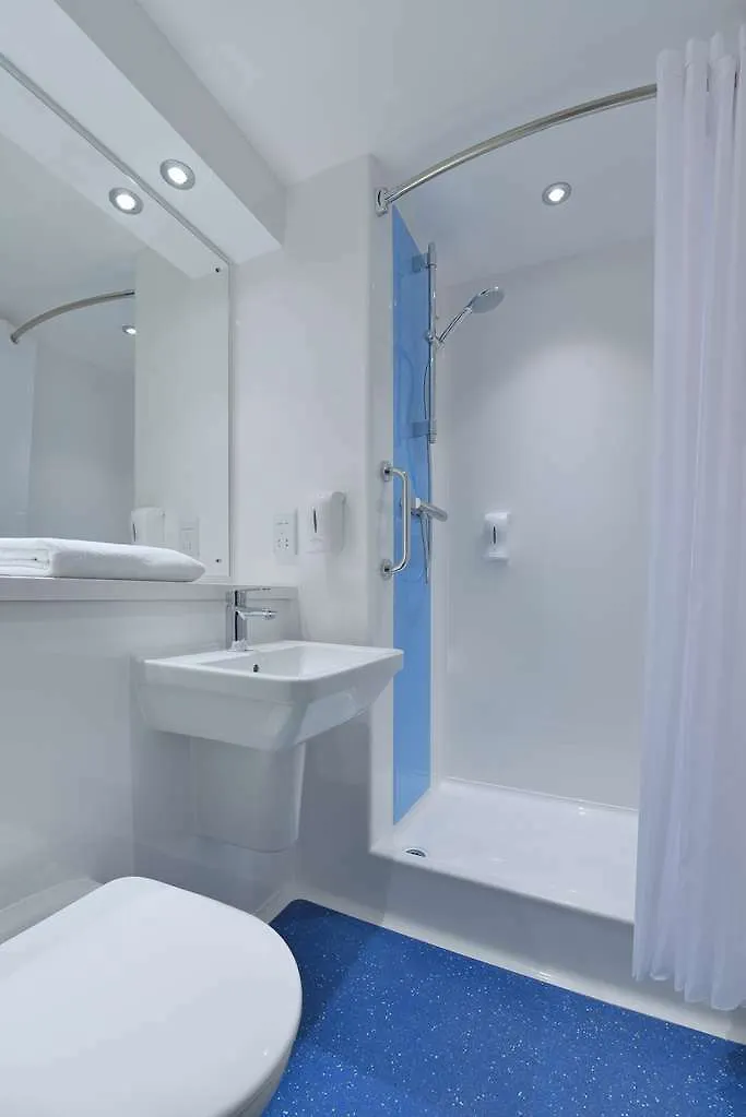 Travelodge Aberdeen Airport