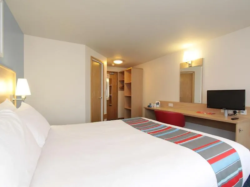Travelodge Aberdeen Airport 3*,  United Kingdom